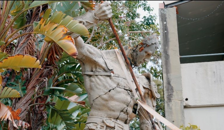 Ashmore Giant Statue Demolition & Removal